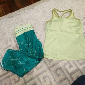 Nike green gym set of capris and top